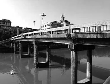 广州灵岗人行桥旧桥已完成加固维修并通行桥“焕新”人更亲